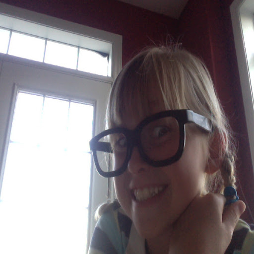 Beatrice Jones Photo 8