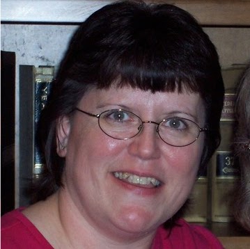 Lisa Petersen Photo 33