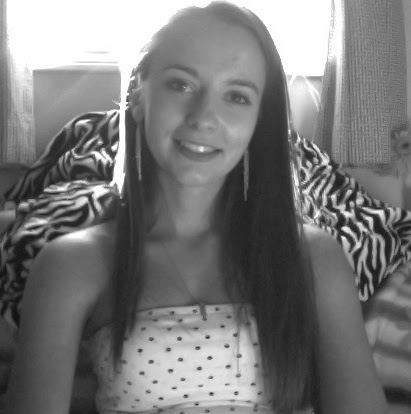 Danielle Bishop Photo 11