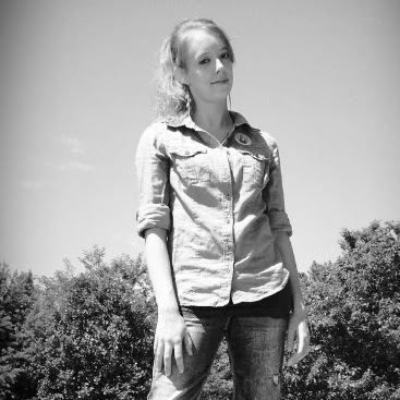 Tracy Flowers Photo 9
