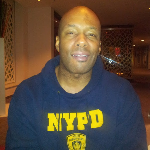 Timothy Vaughn Photo 17