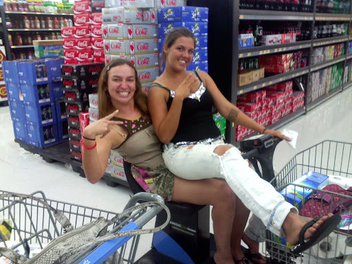 Maria Perry Photo 14