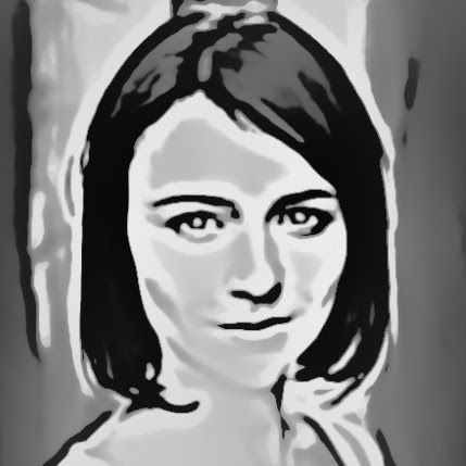 Sarah Palmer Photo 45