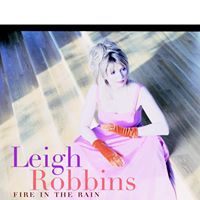 Leigh Robbins Photo 23