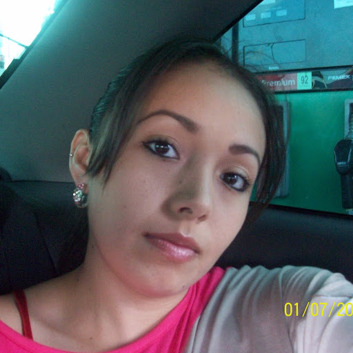 Alicia Ochoa Photo 30