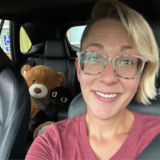 Robin Martinez Photo 45