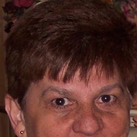 Elizabeth Unruh Photo 21