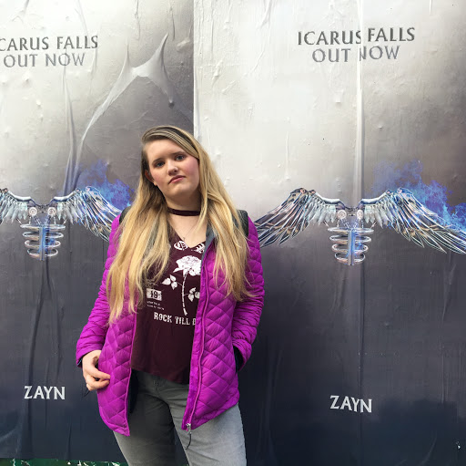 Julia Gallagher Photo 24