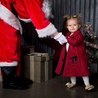 Laura Goins Photo 32