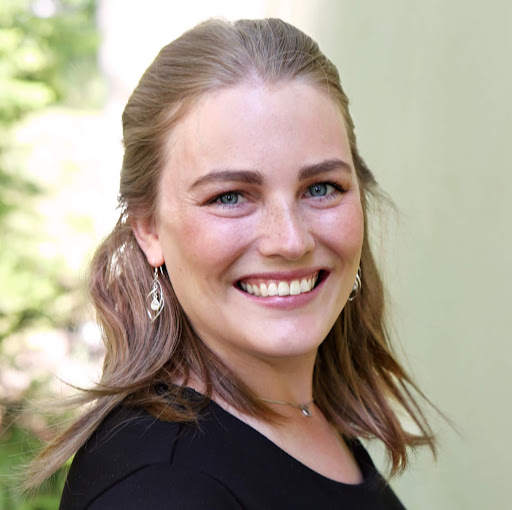 Amy Albrecht Photo 19