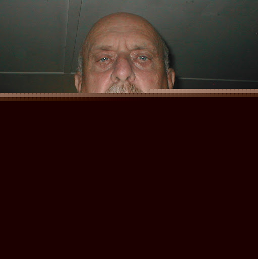 Larry Greene Photo 17