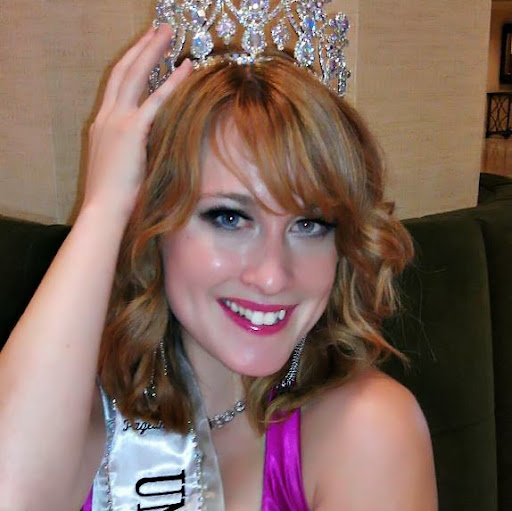 Rachelle Reynolds Photo 5