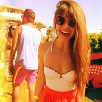 Caroline Sewell Photo 28
