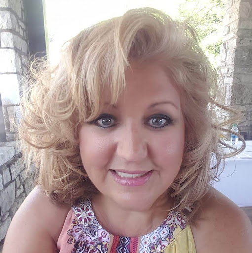 Christine Nichols Photo 27