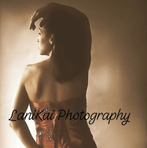 Christina Reeves Photo 36