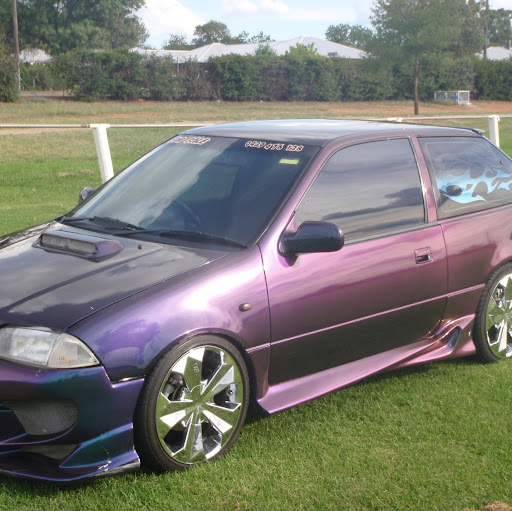 Suzanne Sutherland Photo 7