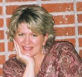 Laura Osborne Photo 30