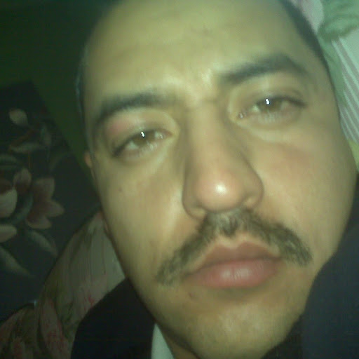 Edward Rivas Photo 14