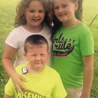 Vicki Nichols Photo 21