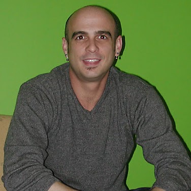 Daniel Cox Photo 49