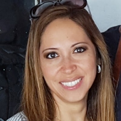Elizabeth Saldana Photo 19