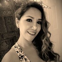 Monica Calderon Photo 21