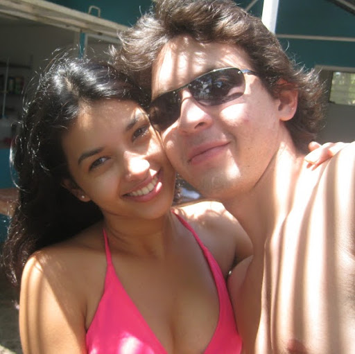 Delia Calderon Photo 17
