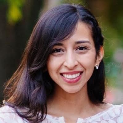 Victoria Calderon Photo 16