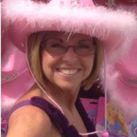 Lori Powell Photo 24