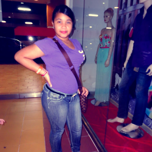 Anabel Diaz Photo 13