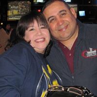 Linda Robles Photo 18