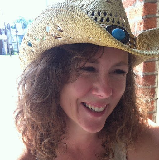 Elizabeth Sampson Photo 16