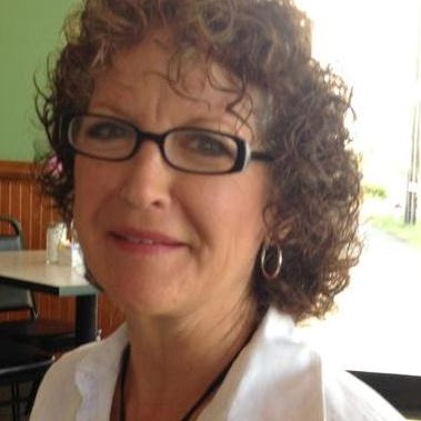 Linda Yoder Photo 26
