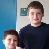 Julie Aaron Photo 17