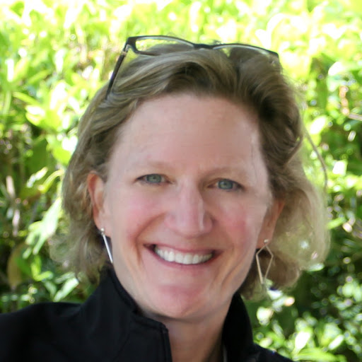 Julie Howe Photo 16