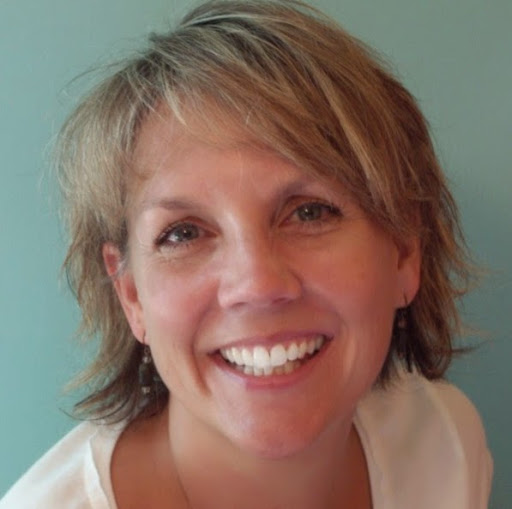 Julia Garnett Photo 2