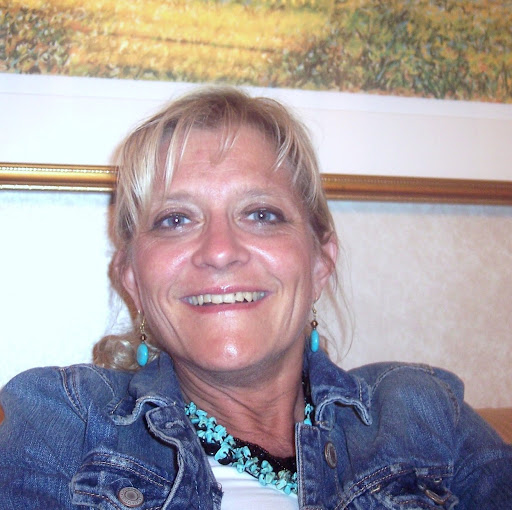 Denise Whitmore Photo 7