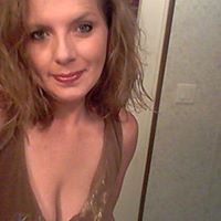 Carrie Reynolds Photo 22
