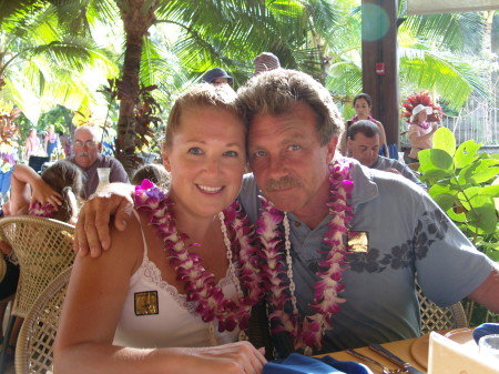 Barbara Phillips Photo 37