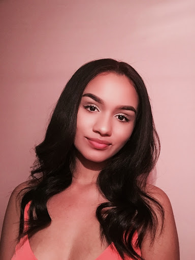 Laura Perez Photo 17