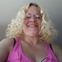 Julie Hallberg Photo 12