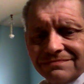 Raymond Pierce Photo 43