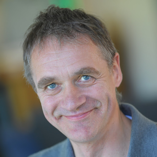 Jeffrey Skinner Photo 37