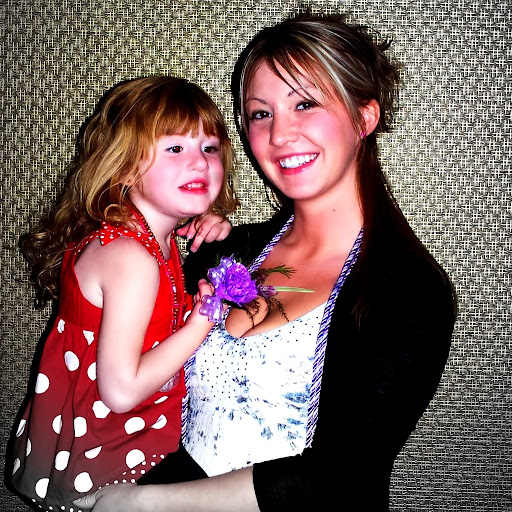 Cassandra Hanes Photo 2