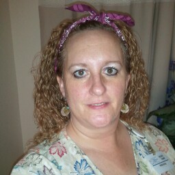 Renee Leonard Photo 6