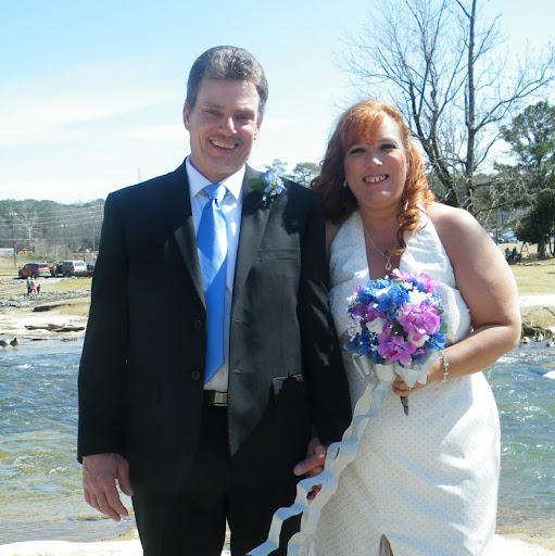 Laura Singleton Photo 9