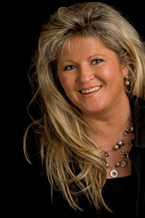 Debbie Dean Photo 34