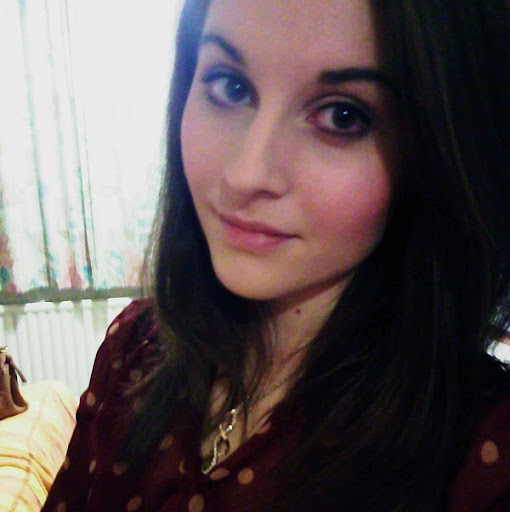 Lucy Richards Photo 34