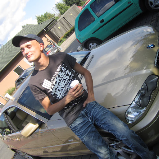 Alexander Lange Photo 18