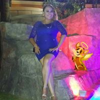 Elizabeth Ambriz Photo 32